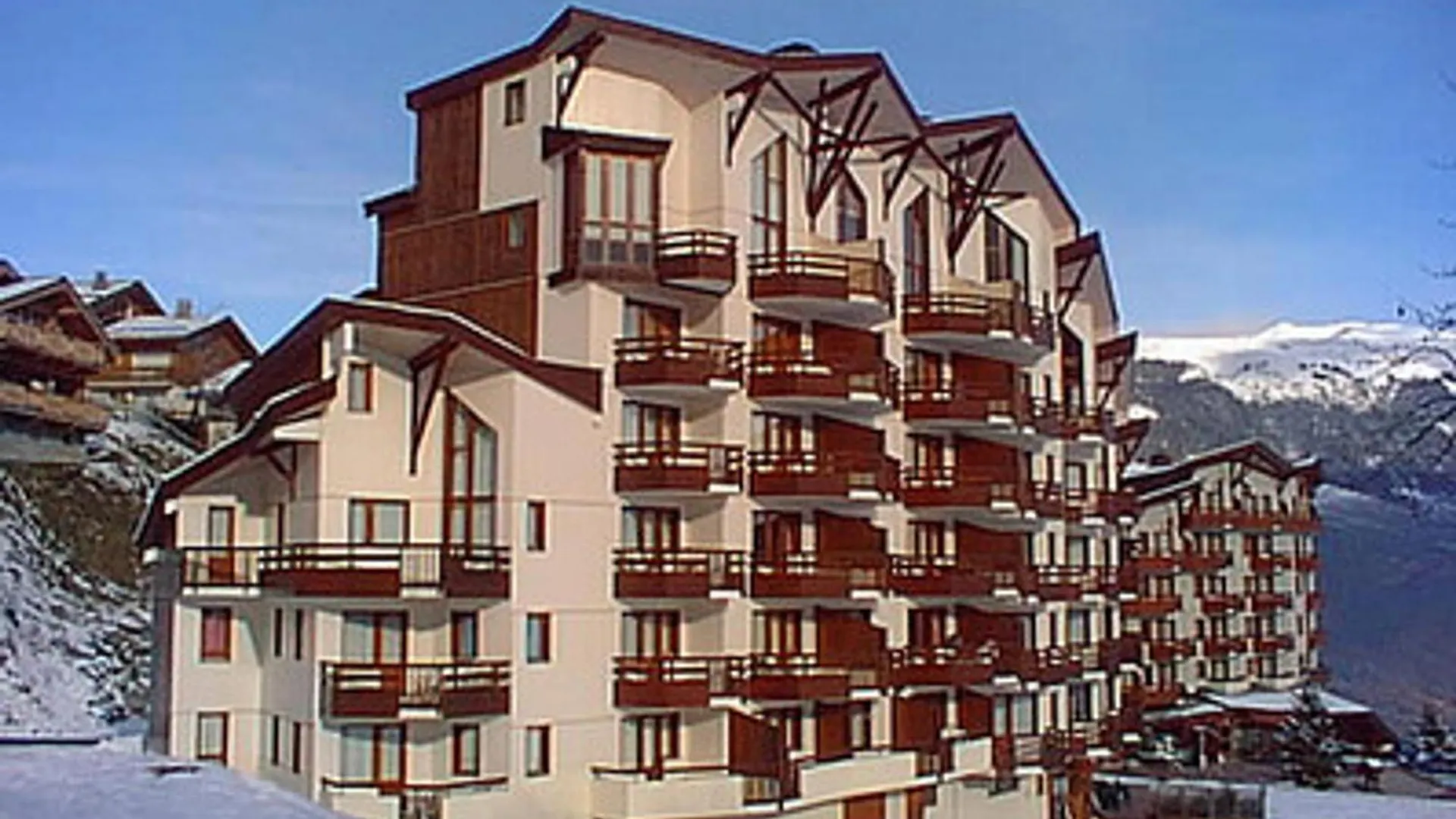 Duplex Lumineux Au Coeur De La Station, Skis Aux Pieds, Proche Commerces Et Piscine D'Ete. - Fr-1-513-24 La Tania 0*,